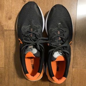 Nike Renew sneakers